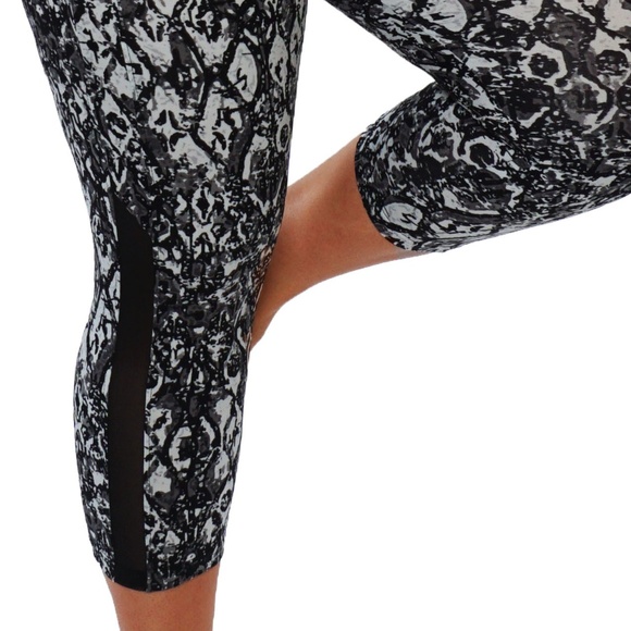 Super soft Leggings with mesh 11-04 - Picture 4 of 4